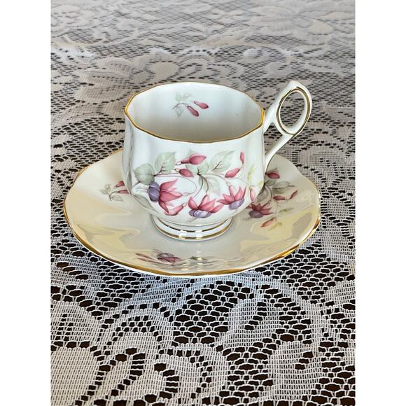 Queens Fine Bone China Hybrid Fuchsia 11 - Picture 1 of 12
